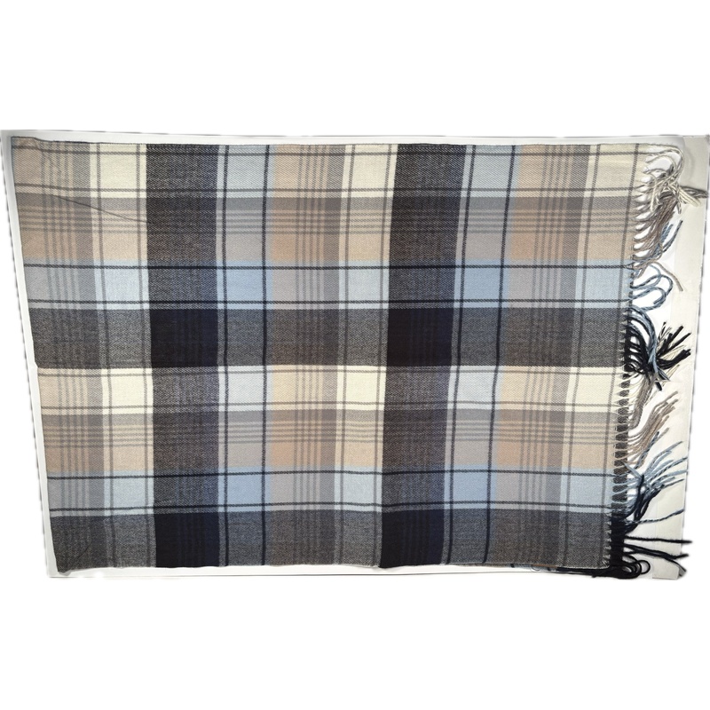 Szal kaszmirowy beżowy w kratę tartan z frędzlami ciepły